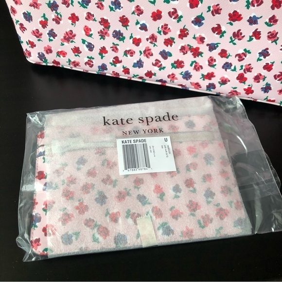 🆕 Kate Spade Shore Street Bold Roses Margareta Tote & Mini Tinie Wristlet Set - Picture 3 of 13